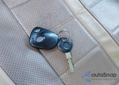 1997 BMW 328Ic z USA, uszkodzony, nr VIN WBABK7329VET64627